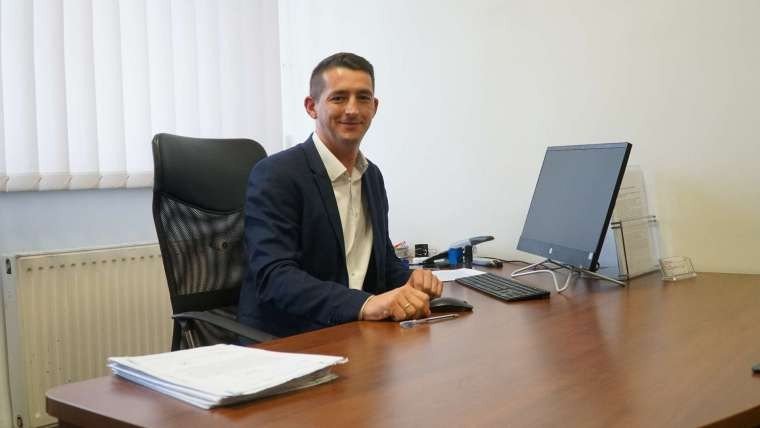 Dariusz Pęchorzewski – pracuje w Kaliskim Inkubatorze Przedsiębiorczości od 2014 roku. Wcześniej przez 7 lat pracował w bankowości.