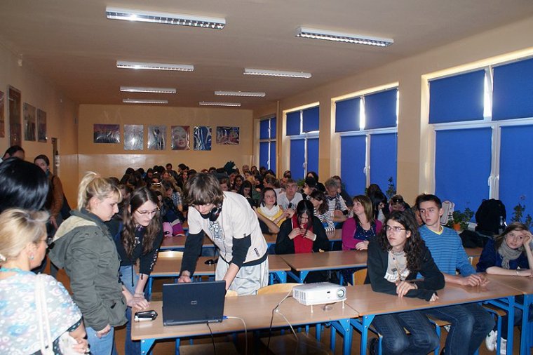 Comenius podczas konferencji projektowej w jednej z sal lekcyjnych w VLO w Kaliszu